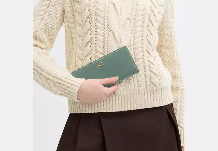 Essential Skinny Wallet